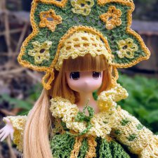 Неожиданный образ для маленькой японской куклы