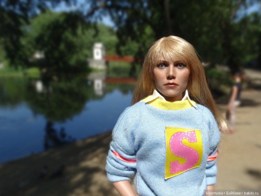 Пеппер гуляет по городу | Бэйбики Пеппер гуляет по городу — Коллекционные фигурки Hot Toys (Хот Тойс) 1:6: фото (фото 10)