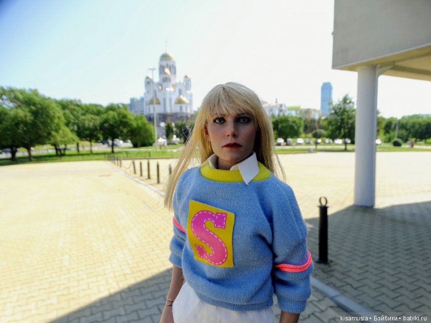 Пеппер гуляет по городу | Бэйбики Пеппер гуляет по городу — Коллекционные фигурки Hot Toys (Хот Тойс) 1:6: фото