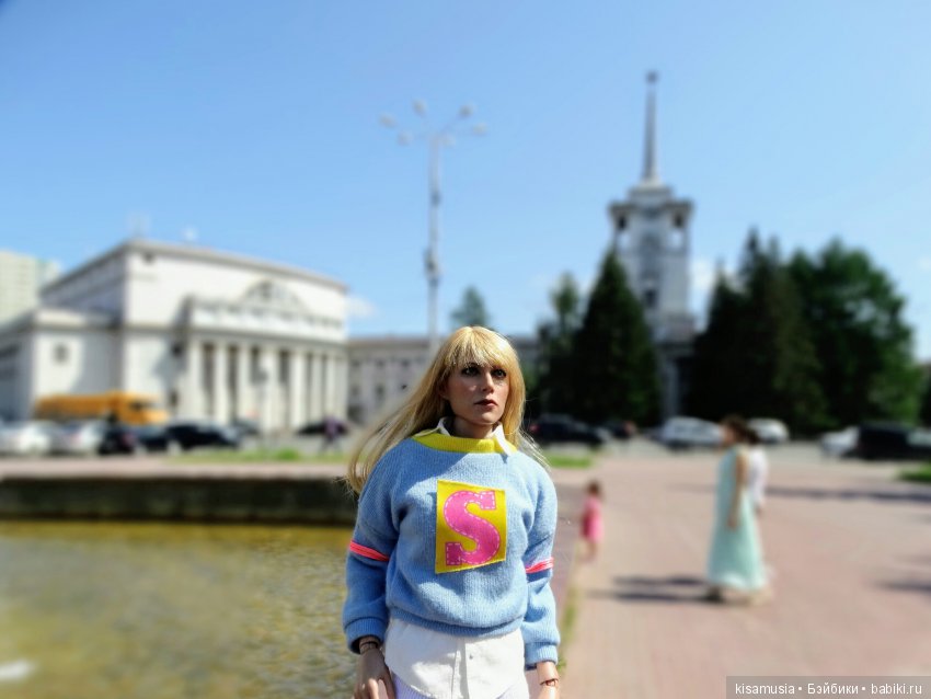 Пеппер гуляет по городу | Бэйбики Пеппер гуляет по городу — Коллекционные фигурки Hot Toys (Хот Тойс) 1:6: фото