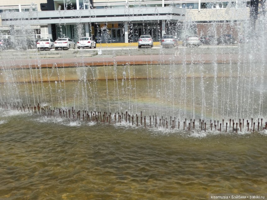 Пеппер гуляет по городу | Бэйбики Пеппер гуляет по городу — Коллекционные фигурки Hot Toys (Хот Тойс) 1:6: фото (фото 8)