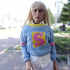 Пеппер гуляет по городу