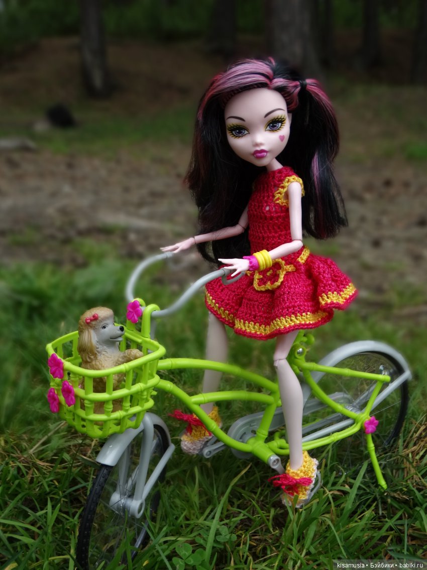 Яркая Дракулаура — Куклы Monster High и Ever After High: G1 (фото 2)