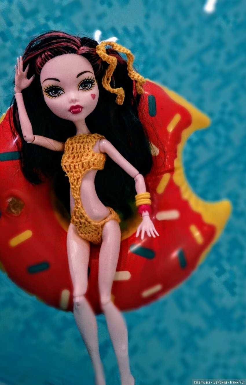 Яркая Дракулаура — Куклы Monster High и Ever After High: G1 (фото 9)