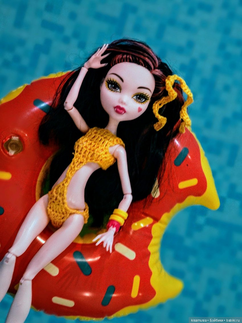 Яркая Дракулаура — Куклы Monster High и Ever After High: G1