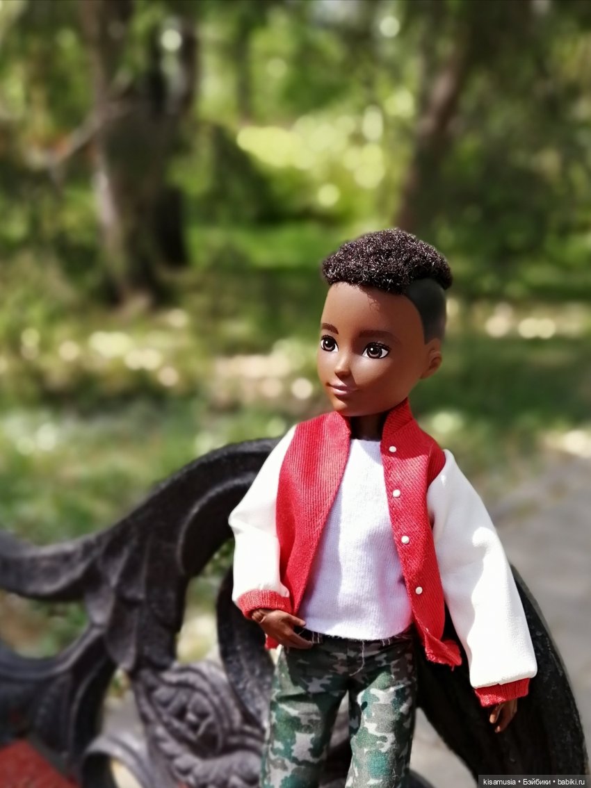 Малыш Токен — Куклы Creatable World (Mattel): шарнирные