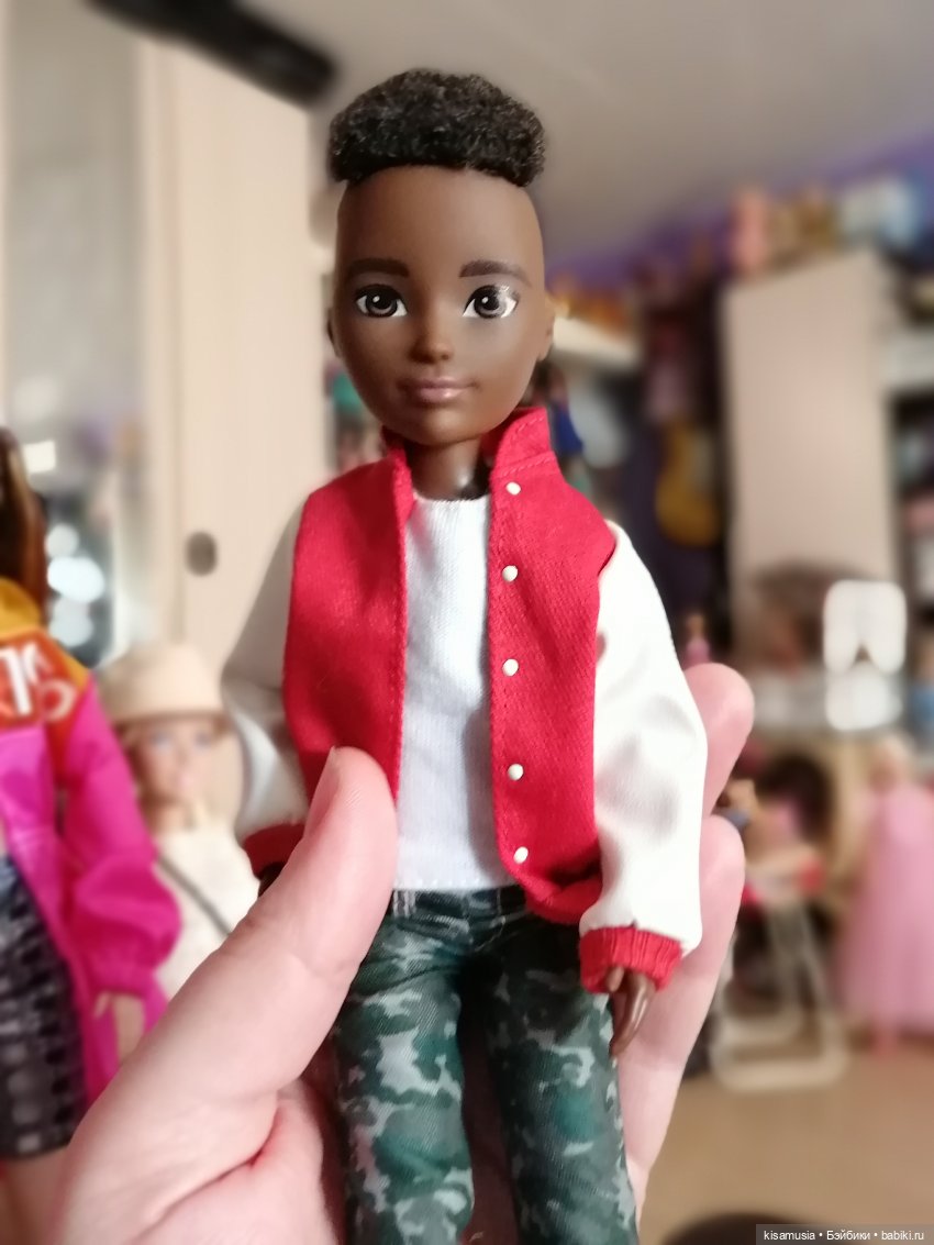 Малыш Токен — Куклы Creatable World (Mattel): шарнирные (фото 3)