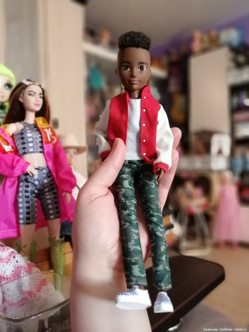 Малыш Токен — Куклы Creatable World (Mattel): шарнирные (фото 2)