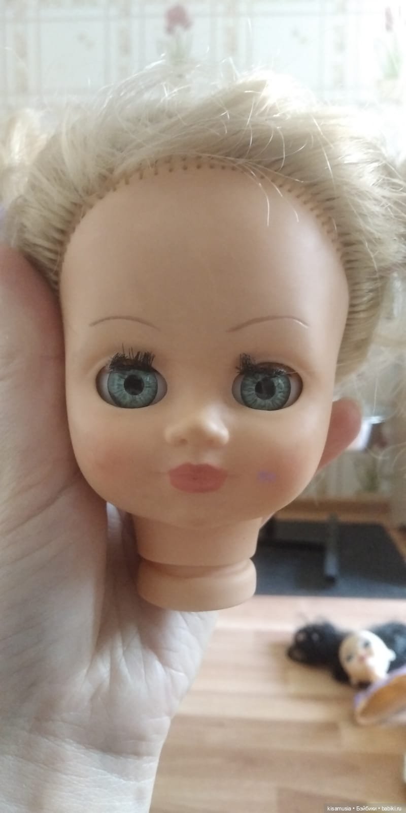 Ещё одна брошенная куколка от фабрики "Весна"