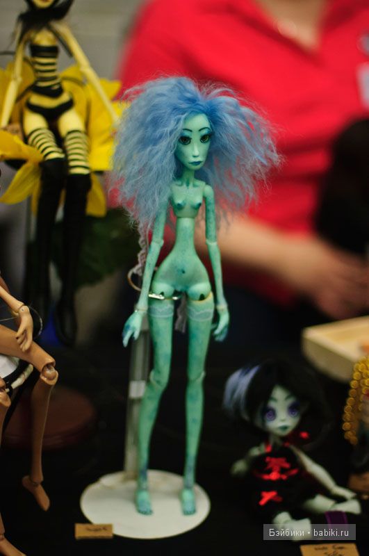 шарнирные куклы в Лионе