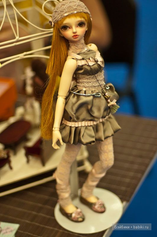 шарнирные куклы в Лионе