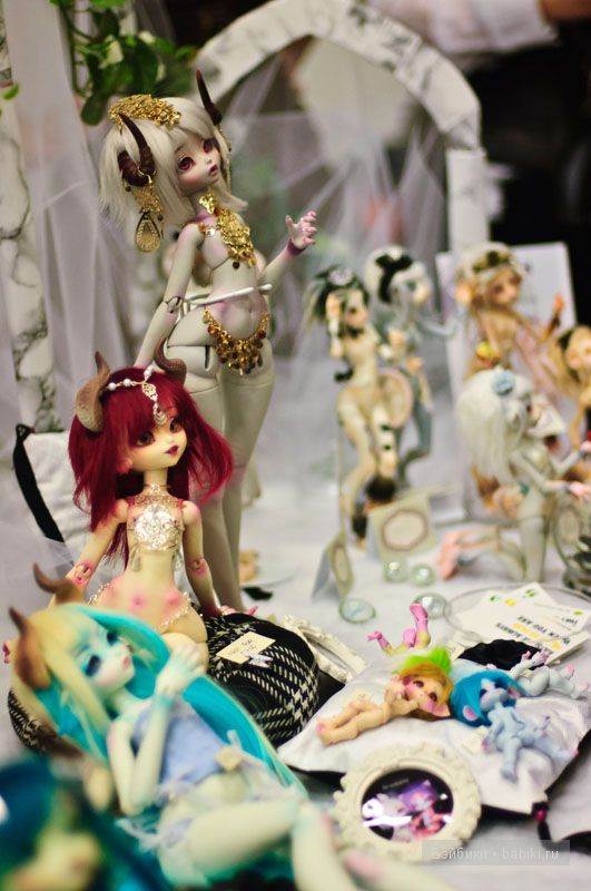 шарнирные куклы в Лионе