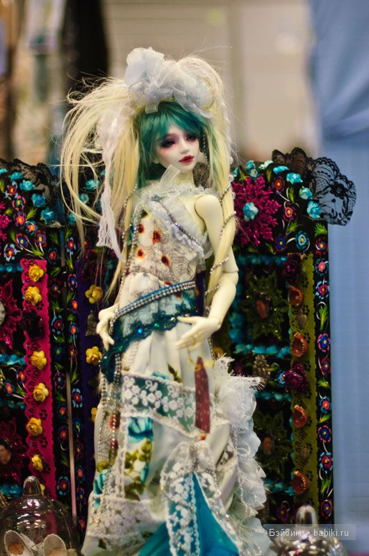 шарнирные куклы в Лионе