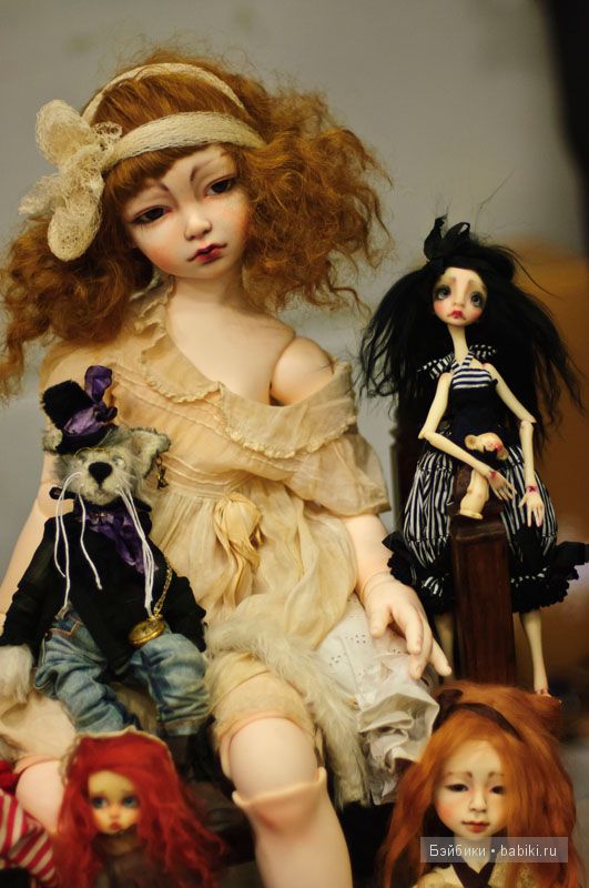 шарнирные куклы в Лионе