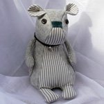 Фетровый бульдожек Базиль с кармашками от Евгении Малининой