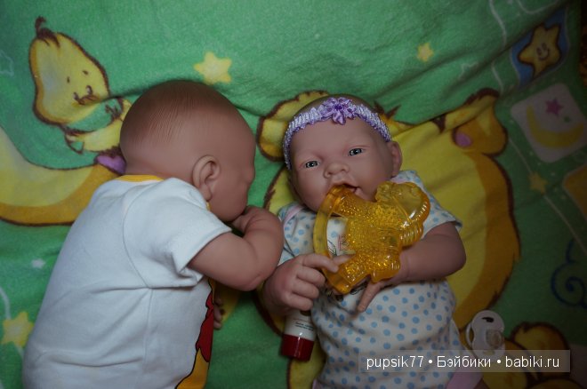 Двойняшки или близняшки? Валентин и Валентина