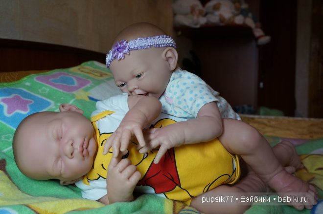 Двойняшки или близняшки? Валентин и Валентина