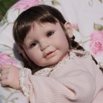 Нежная... хитрая... очаровательная! Кукла  Adora