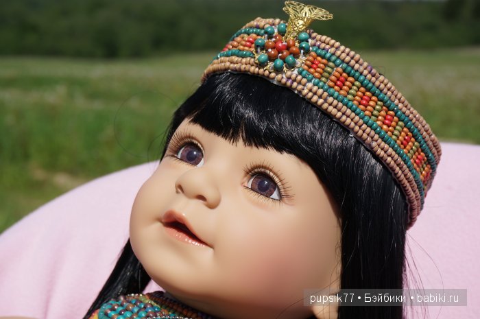 Томная красавица из Египта, Adora