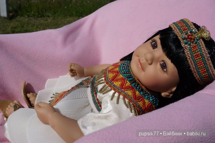 Томная красавица из Египта, Adora