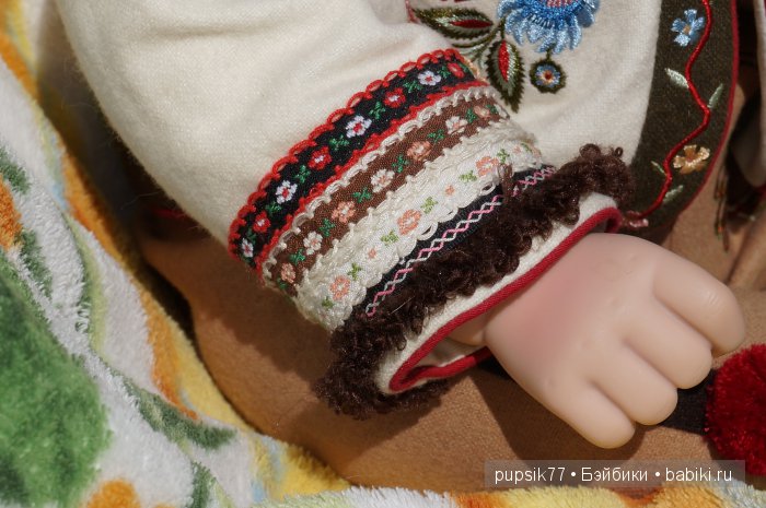 Обзор куклы, фирмы Адора, из коллекции "Дети Мира" - Дарко (Словения) (фото 7)