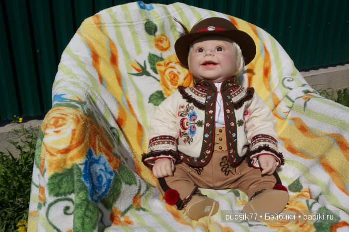 Обзор куклы, фирмы Адора, из коллекции "Дети Мира" - Дарко (Словения) (фото 3)