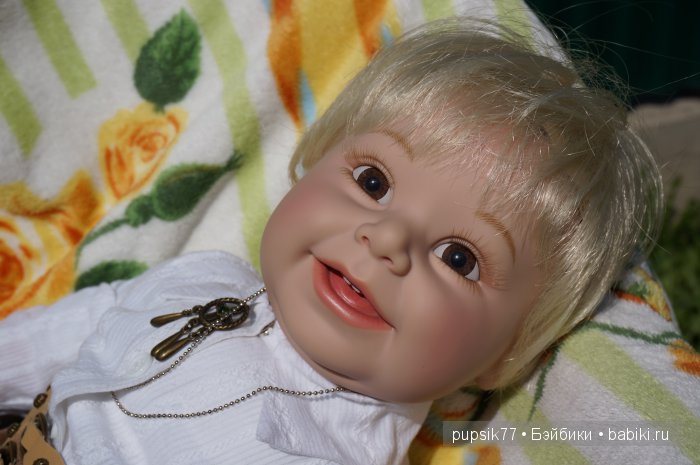 Обзор куклы, фирмы Адора, из коллекции "Дети Мира" - Дарко (Словения) (фото 9)
