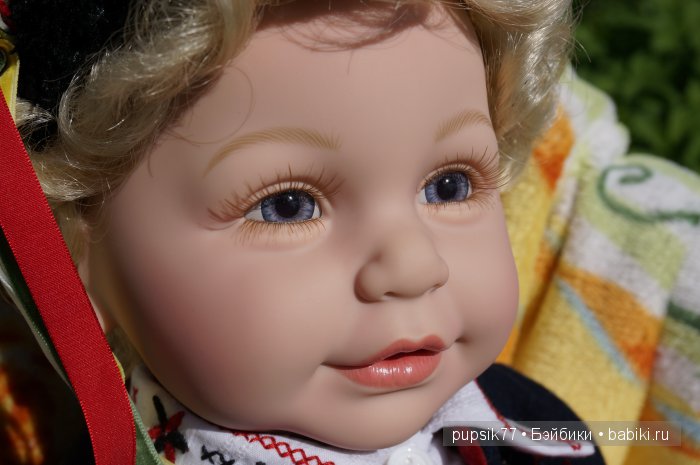 Обзор куклы, фирмы Адора, из коллекции "Дети Мира"