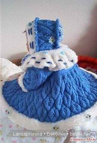 Красивая вязаная одежда для реборняток (фото 10)