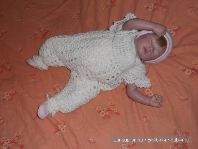 комбез для крохи (он от комлекта который ещё в работе)