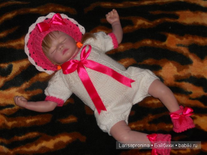 Люблю одевать кукол!