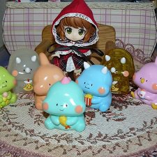 Красная шапочка и 7 динозавров