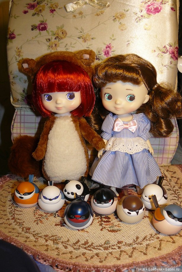 Feed the birds, tuppence a bag! (Вам пустяк - птицам обед)