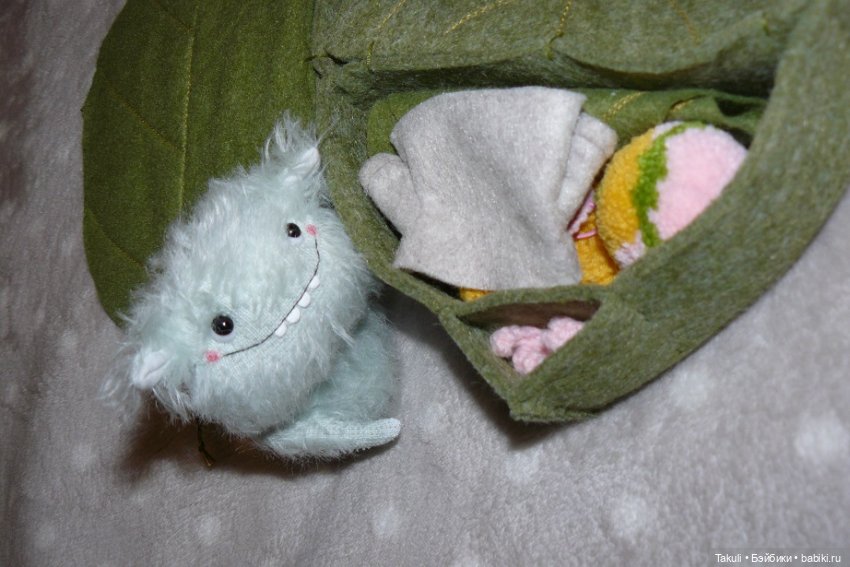 И под каждым им кустом был готов и стол, и дом (фото 7)