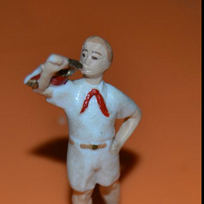 Помогите найти миниатюрную фигурку из детства!