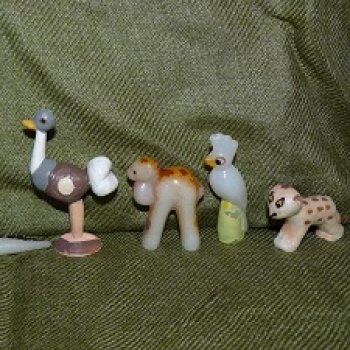 Кто под деревом сидит? Добрый доктор Айболит