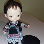 Шарнирная кукла в китайском национальном костюме