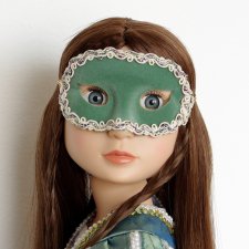 Matilda A Girl for All Time - плащ и бальное платье