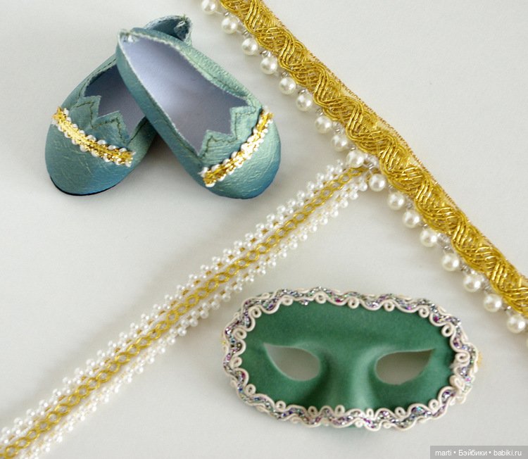 Matilda A Girl for All Time - плащ и бальное платье (фото 6)