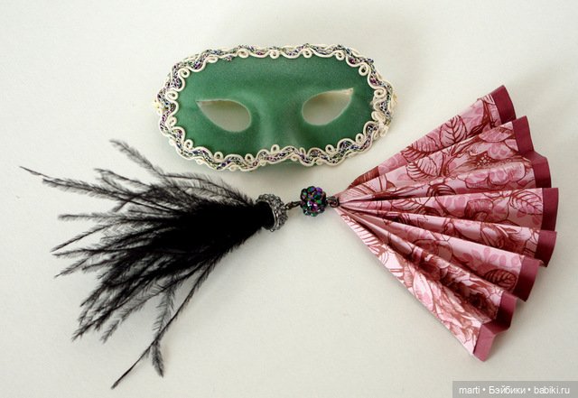 Matilda A Girl for All Time - плащ и бальное платье