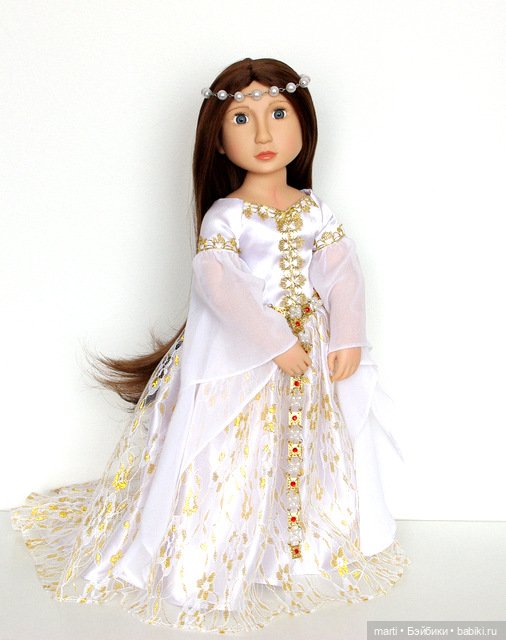 Matilda A Girl for All Time - бeлое платье