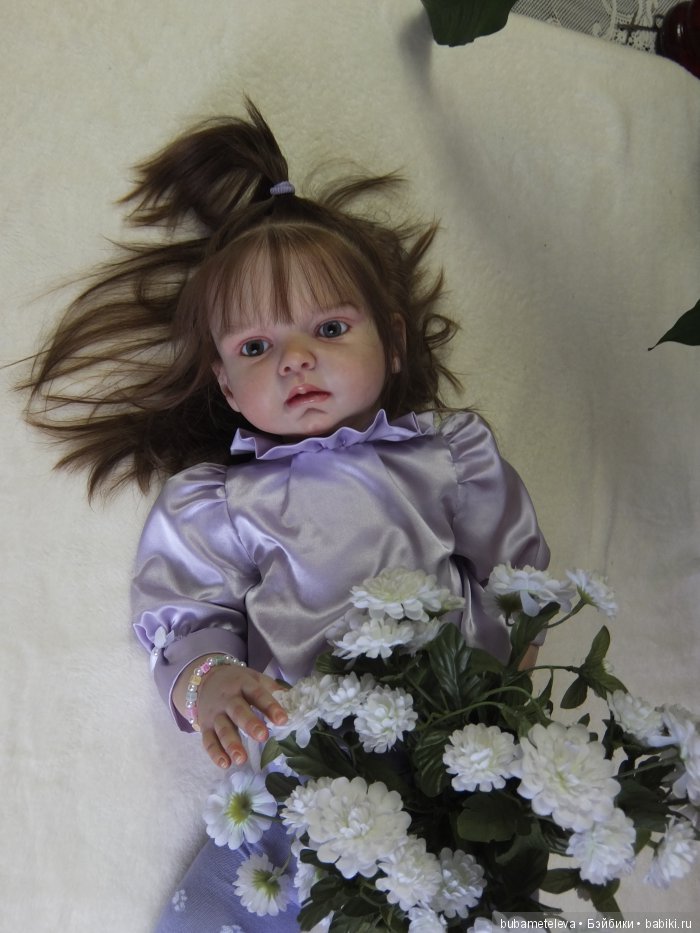 Смотрите, какое платьице,правда,оно вам нравится? Правда, я очень красиво одета в платье СИРЕНИ цвета