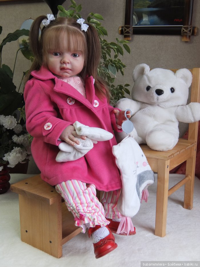 Смотрите, какое платьице,правда,оно вам нравится? Правда, я очень красиво одета в платье СИРЕНИ цвета