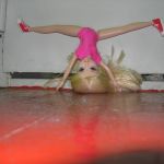 Ира ходила в спортивный зал.