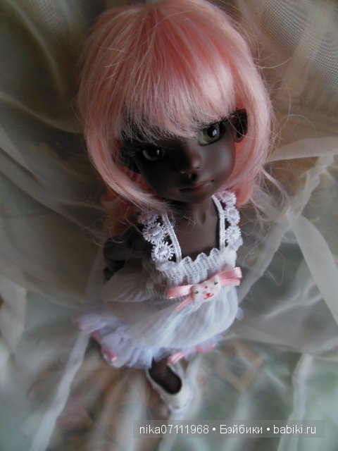 Ну вот: и моя ОрЕшенка ко мне приехала. Kaye Wiggs Dark tan Nutmeg