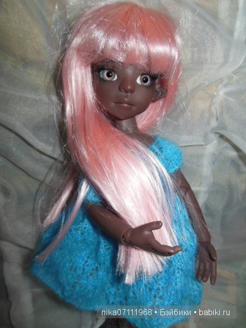 Ну вот: и моя ОрЕшенка ко мне приехала. Kaye Wiggs Dark tan Nutmeg