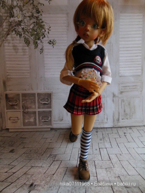 Лайлочка - ученица. Layla от K.Wiggs