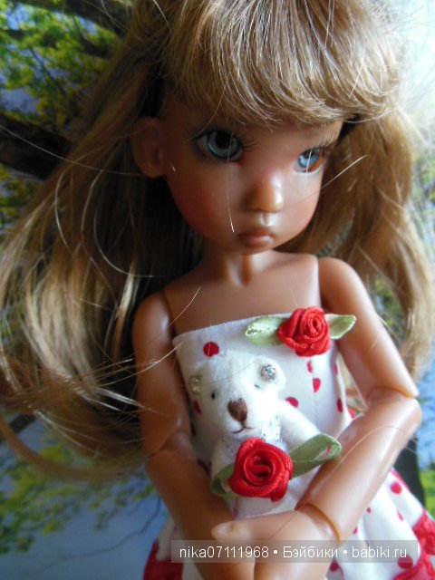 Tilli tan humen by Kaye Wiggs