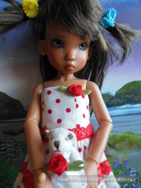 Tilli tan humen by Kaye Wiggs