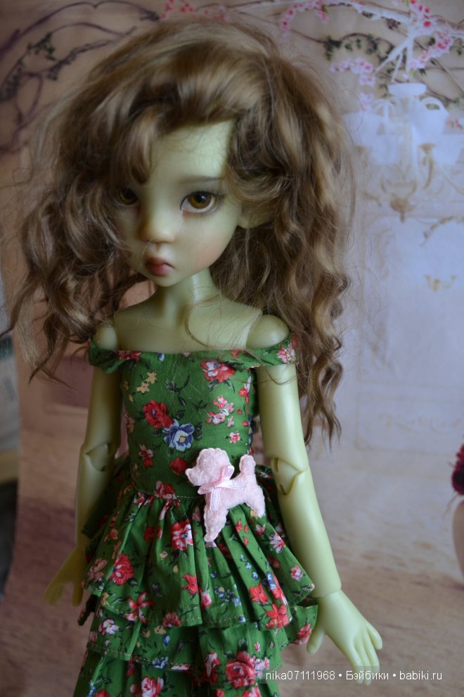 Моя зелёная Микки, Kaye Wiggs